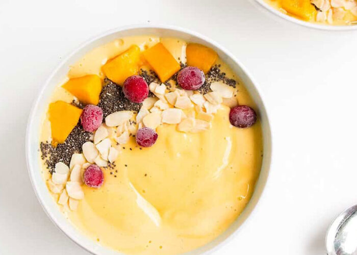 Tropical Smoothie Bowl